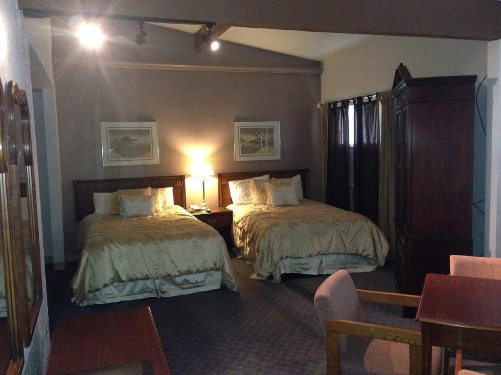 Caravan II Albergo Ню Касъл Екстериор снимка